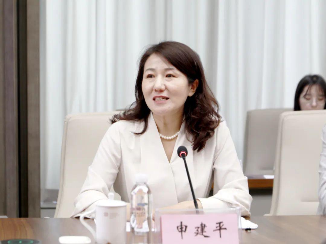 交流会上,尚云龙对郭占力,申建平等人一行的来访表示欢迎,并介绍了省